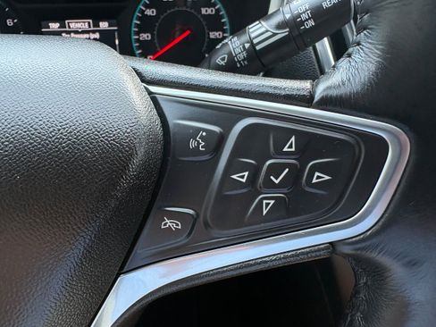 Used 2018 Chevrolet Equinox LT AWD/4WD image 37