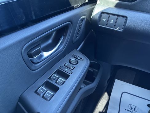 Certified 2025 Honda Pilot Touring image 40