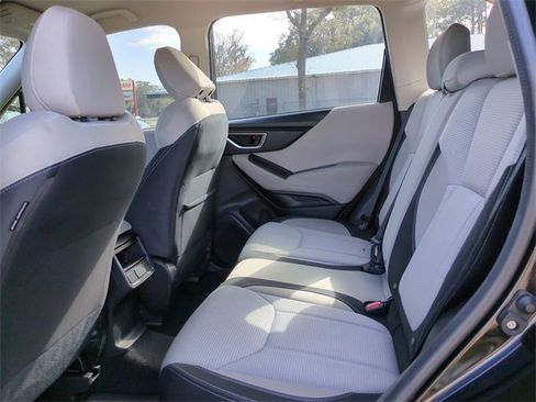 Used 2021 Subaru Forester image 13