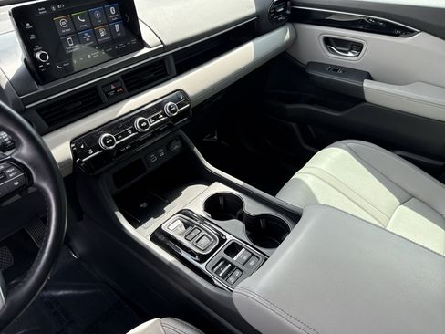 Certified 2025 Honda Pilot EX-L image 27