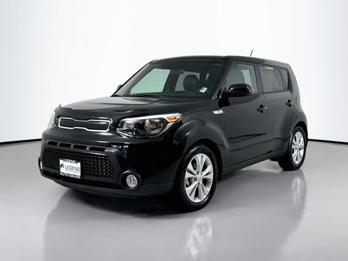 Used 2015 Kia Soul + w/ Primo Package FWD image 1