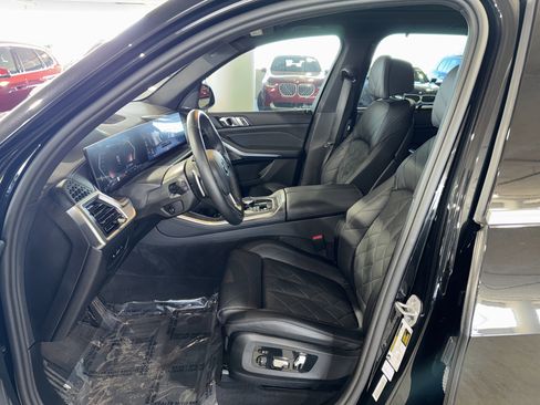 Certified 2025 BMW X5 sDrive40i w/ Climate Comfort Package image 19