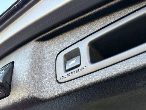 Used 2018 Honda CR-V EX-L image 9