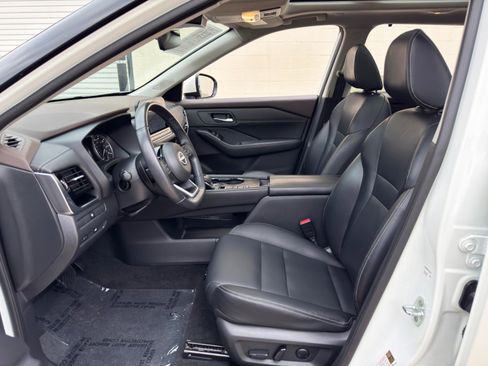 Used 2023 Nissan Rogue SL w/ SL Premium Package FWD image 16