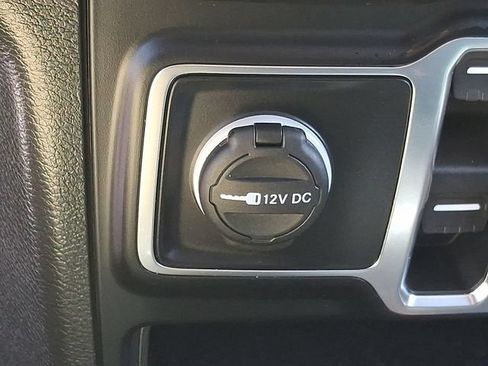 Used 2021 Jeep Gladiator Overland w/ Popular Equipment Package AWD/4WD image 26