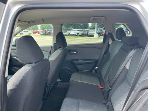 Used 2023 Nissan Rogue SV FWD image 24