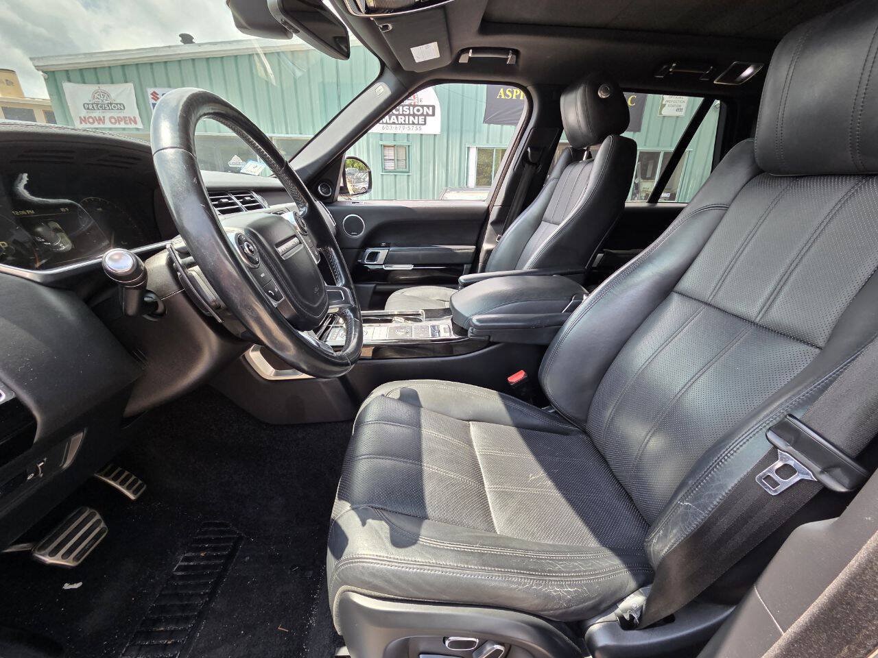 Used 2014 Land Rover Range Rover Supercharged AWD/4WD image 16