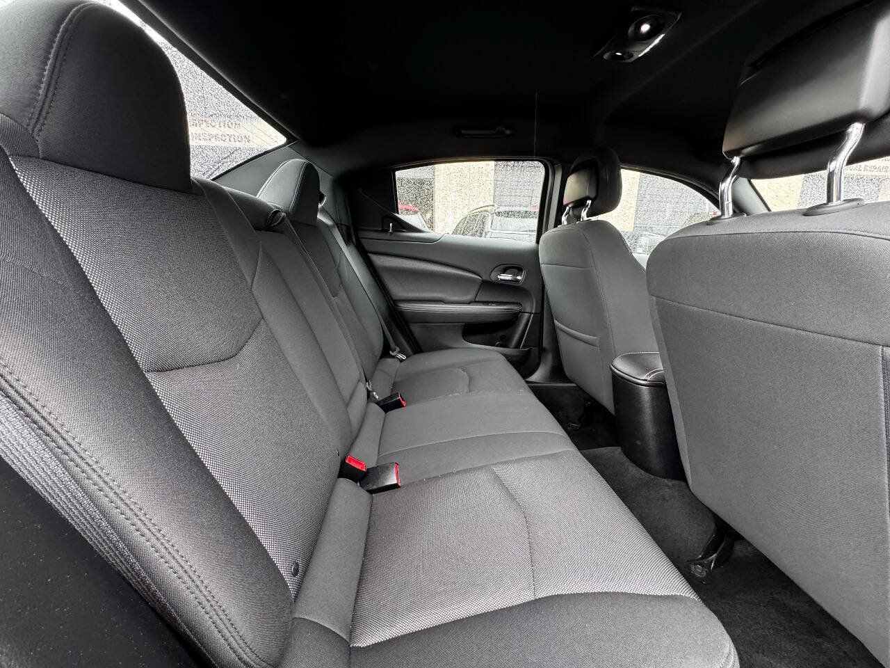 Used 2012 Dodge Avenger SXT FWD image 12