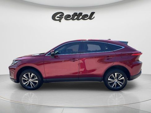 Used 2023 Toyota Venza LE AWD/4WD image 8