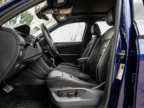 Used 2022 Volkswagen Tiguan SEL R-Line image 43