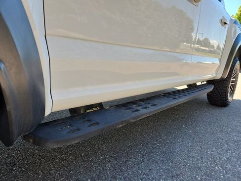Used 2019 Ford F150 Raptor w/ Equipment Group 802A Luxury AWD/4WD image 9