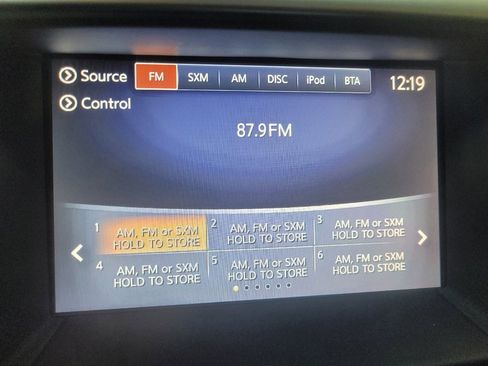 Used 2018 Nissan Pathfinder S AWD/4WD image 25