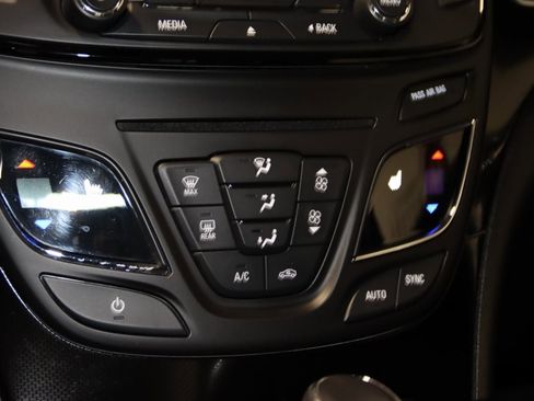 Used 2017 Buick Regal GS w/ Driver Confidence Package #2 image 42