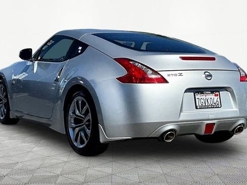 Used 2014 Nissan 370Z Coupe image 4