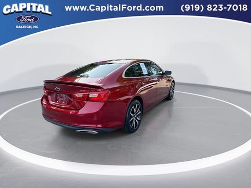 Used 2021 Chevrolet Malibu RS FWD image 8