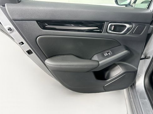 Used 2022 Honda Civic Touring image 27