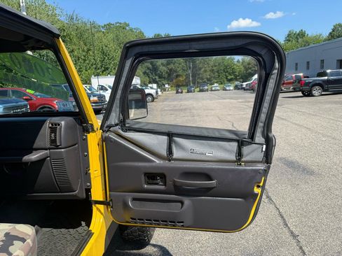 Used 2000 Jeep Wrangler SE AWD/4WD image 26