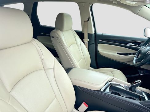 Used 2021 Buick Enclave Essence FWD image 28