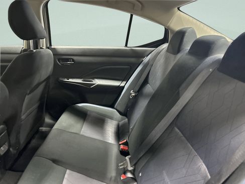 Used 2025 Nissan Versa SV image 14