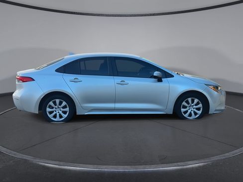 Used 2024 Toyota Corolla LE FWD image 9