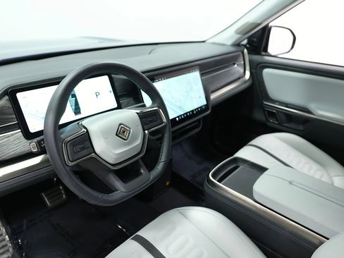 Used 2024 Rivian R1S Adventure AWD/4WD image 2