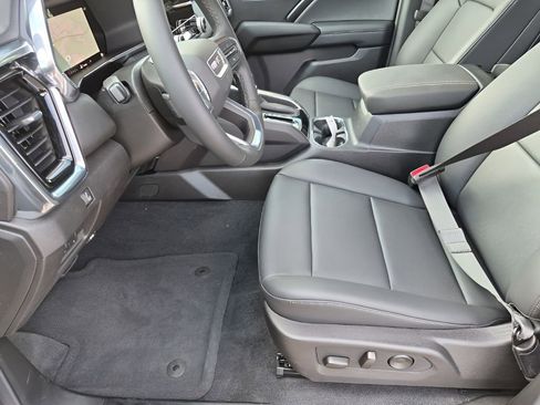 New 2026 GMC Canyon Elevation w/ Convenience Package RWD image 37