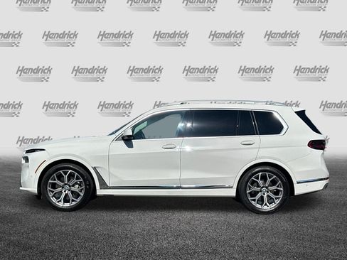 Used 2026 BMW X7 xDrive40i AWD/4WD image 8