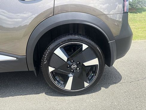 Certified 2026 Nissan Kicks SR FWD image 10