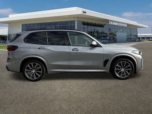 Certified 2025 BMW X5 xDrive40i w/ M Sport Package image 12