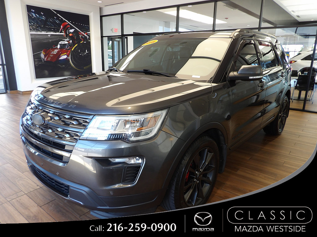 Used 2018 Ford Explorer XLT w/ Equipment Group 202A FWD image 1