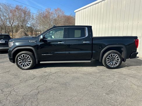 Used 2025 GMC Sierra 1500 Denali Ultimate image 9