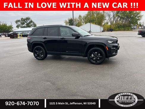 New 2025 Jeep Grand Cherokee Limited w/ Luxury Tech Group II image 9