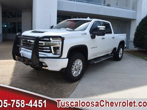Used 2021 Chevrolet Silverado 2500 High Country w/ Z71 Off-Road Package AWD/4WD image 6