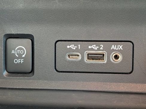 Certified 2024 Nissan Sentra SV FWD image 22
