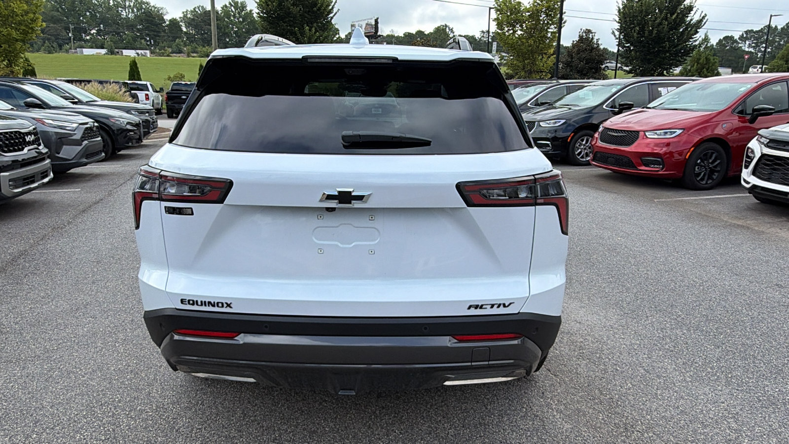 Used 2026 Chevrolet Equinox ACTIV w/ Safety and Technology Package FWD image 9