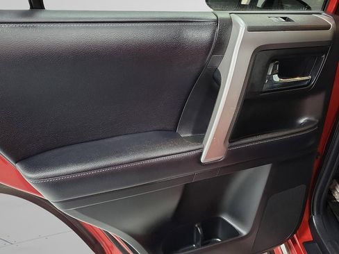 Certified 2019 Toyota 4Runner Limited AWD/4WD image 10