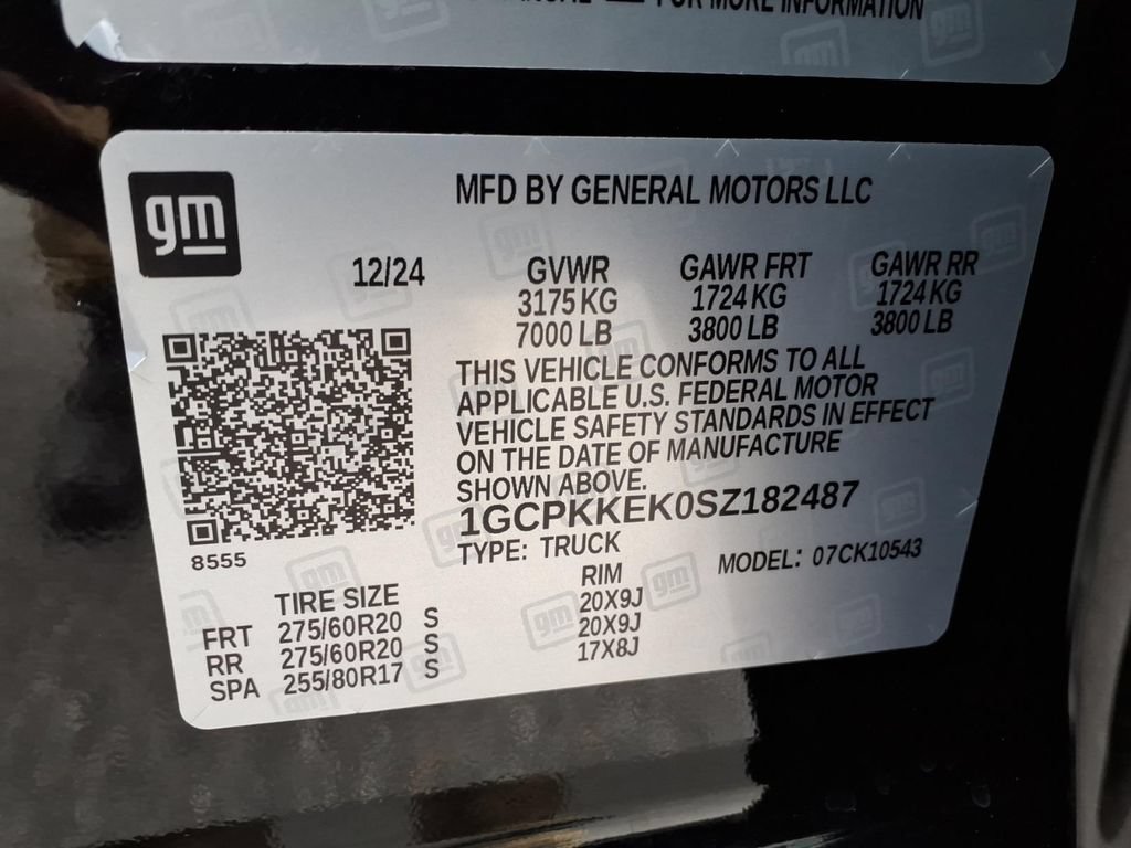 Certified 2025 Chevrolet Silverado 1500 LT AWD/4WD image 34