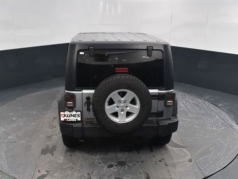 Used 2018 Jeep Wrangler Unlimited Sport S image 33