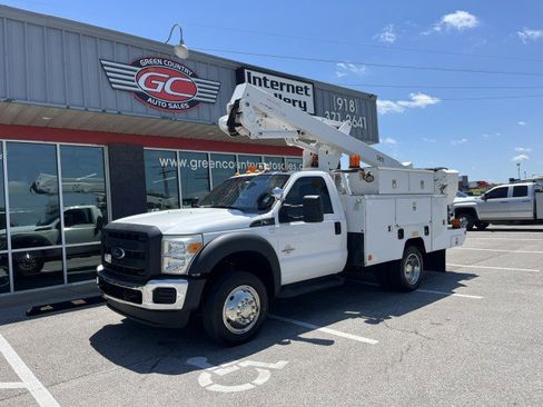 Used 2015 Ford F550 4x4 Regular Cab Super Duty image 2