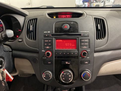 Used 2012 Kia Forte EX image 13