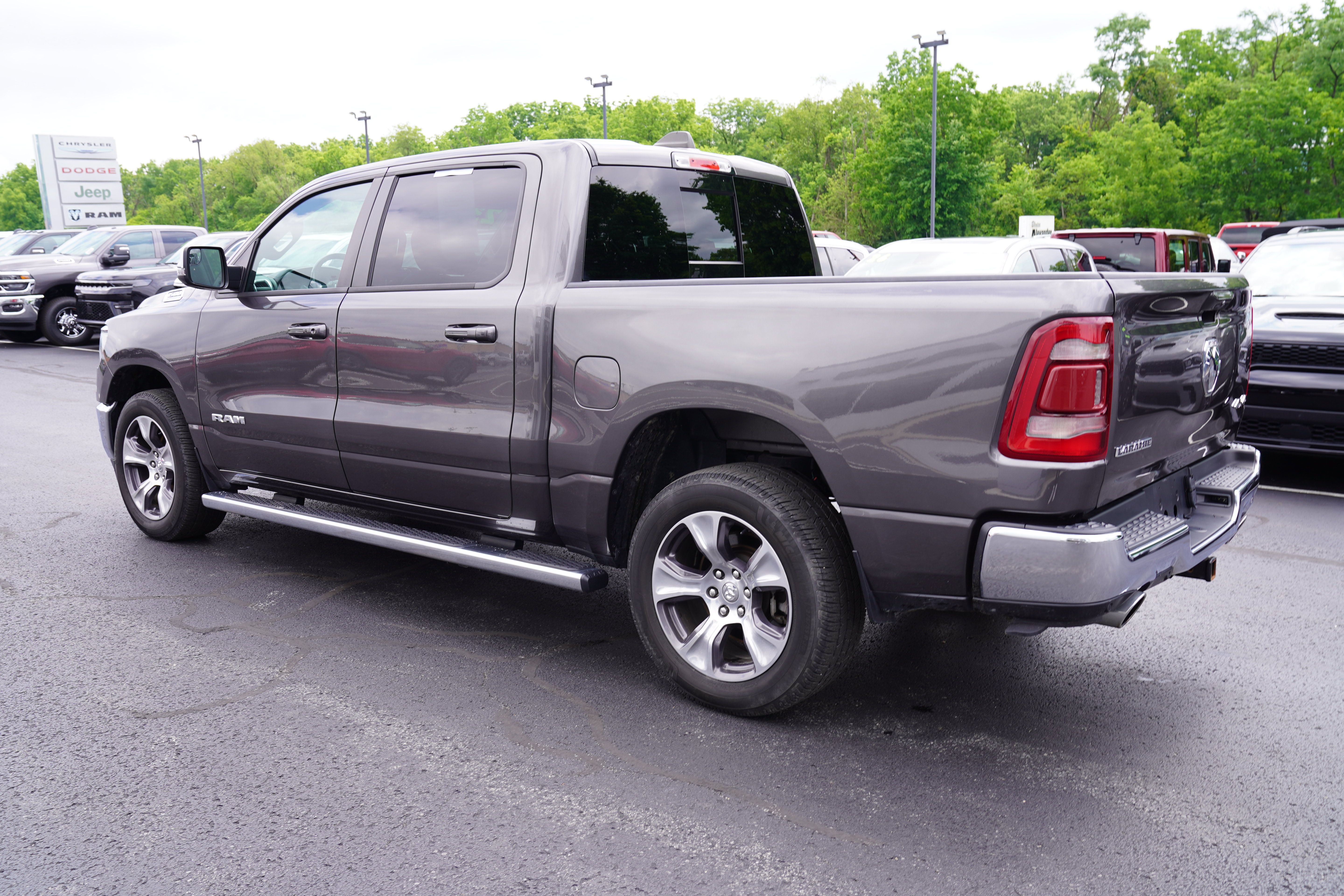 Used 2023 RAM 1500 Laramie AWD/4WD image 9