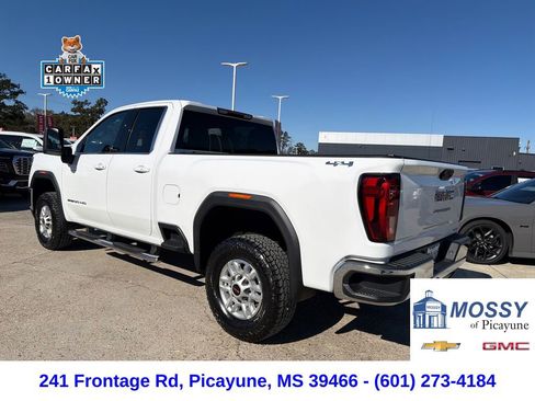 Used 2022 GMC Sierra 2500 SLE w/ SLE Convenience Package image 3