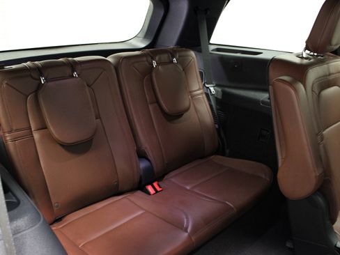 Used 2025 Lincoln Aviator Reserve w/ Luxury Package image 16