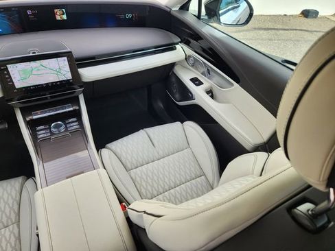 New 2026 Lincoln Nautilus Black Label w/ Jet Appearance Package image 12