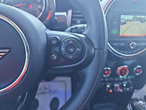 Used 2019 MINI Cooper 2-Door Hardtop FWD image 18