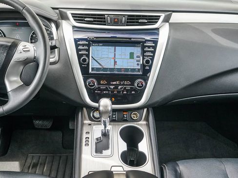 Used 2017 Nissan Murano SL w/ SL Technology Package FWD image 12