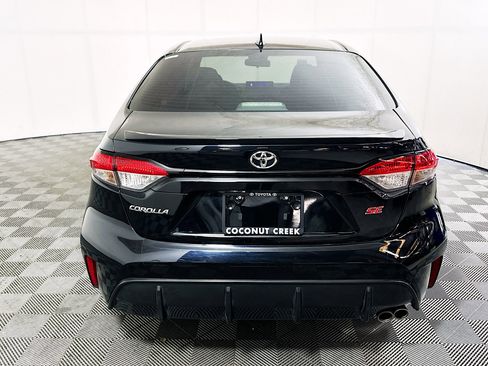 Used 2024 Toyota Corolla SE FWD image 4