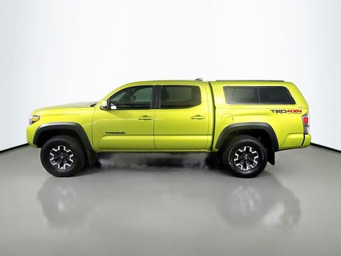 Used 2023 Toyota Tacoma TRD Off-Road w/ TRD Premium Off Road Package AWD/4WD image 2
