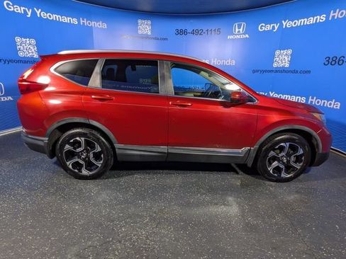 Used 2017 Honda CR-V Touring image 3