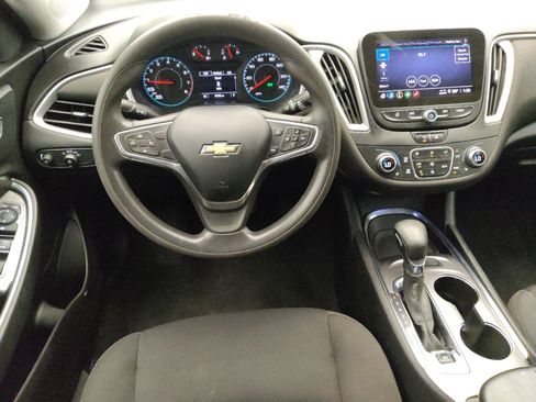 Used 2022 Chevrolet Malibu LT FWD image 22